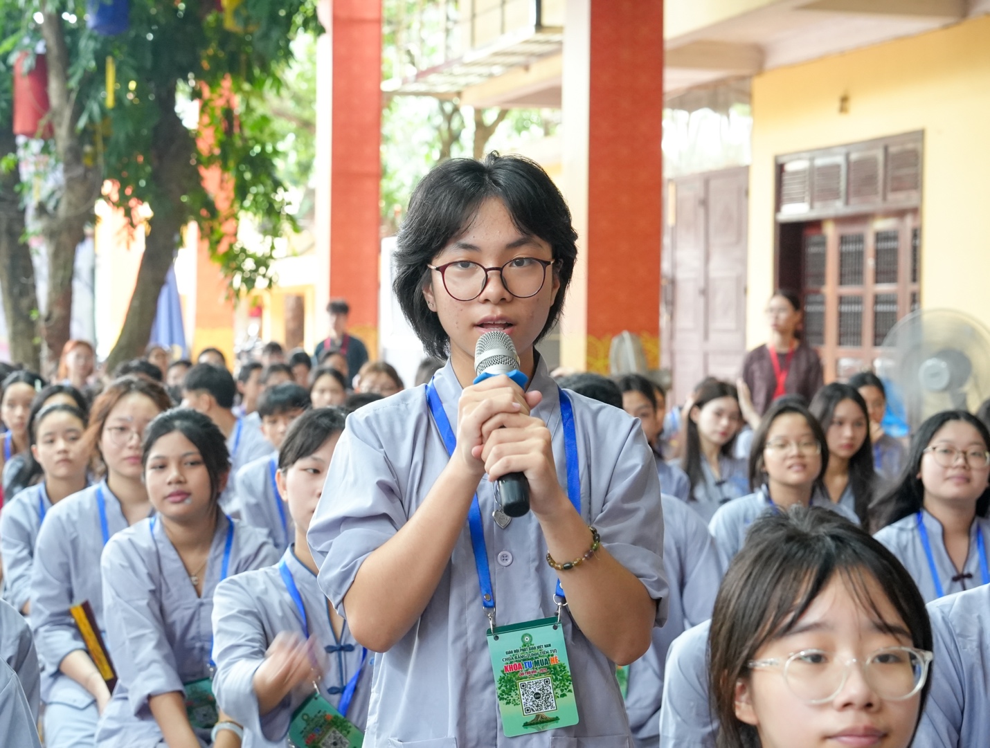 A group of people in a classroom AI-generated content may be incorrect.