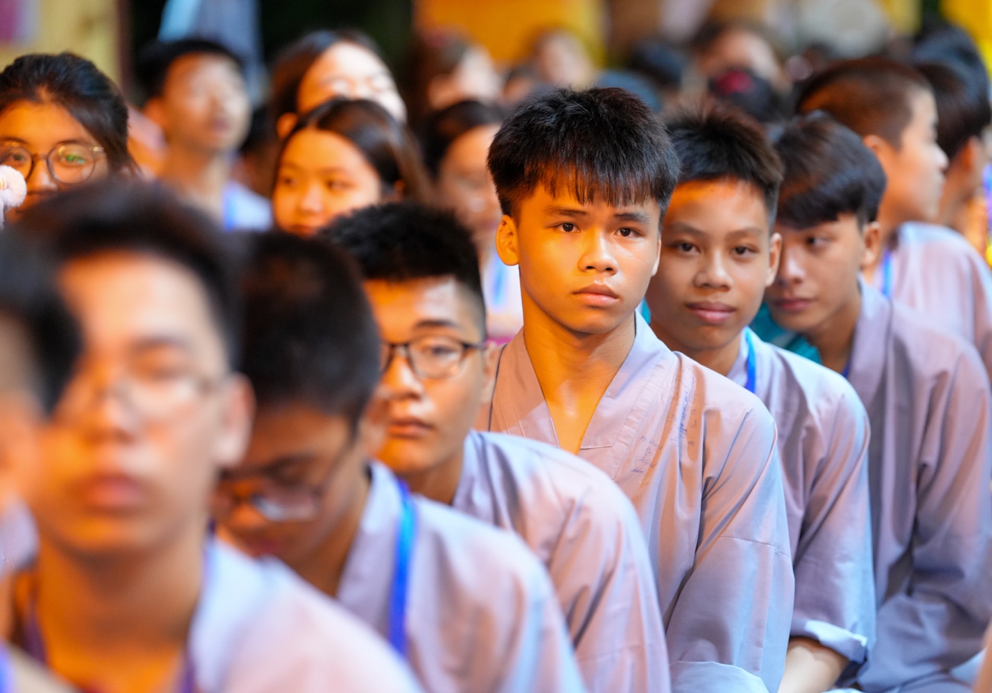 A group of people in a line AI-generated content may be incorrect.