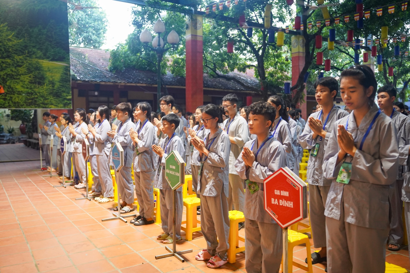 A group of people standing in a line AI-generated content may be incorrect.