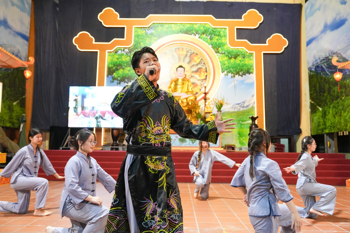 A person singing into a microphone AI-generated content may be incorrect.