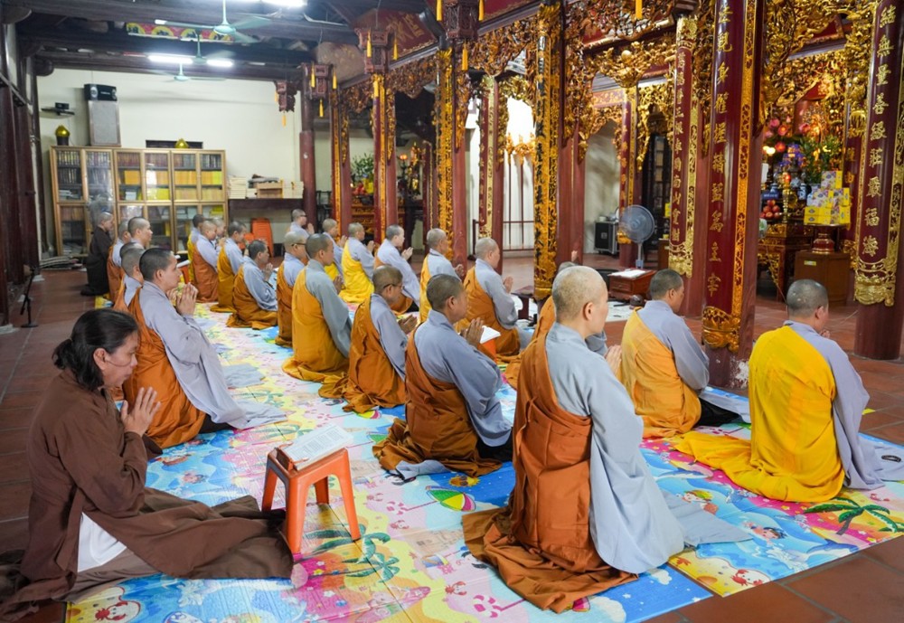 Trang nghiêm Lễ tạ Pháp tại hạ trường chùa Thầy