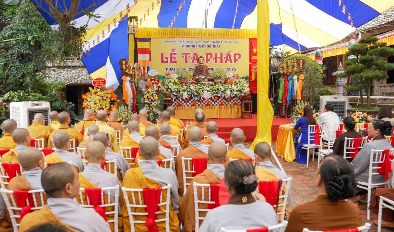 Trang nghiêm Lễ tạ Pháp tại hạ trường chùa Thầy