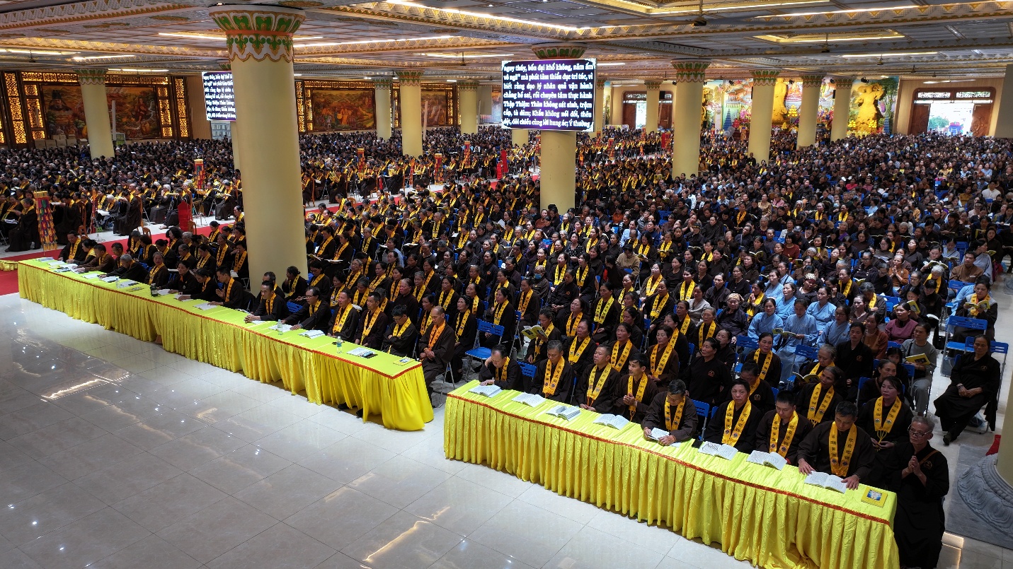 D:\PSTD\16.11 Phap hoi Quán Âm Tam Thời Hệ Niệm\Ảnh flycam\DJI_20251115160154_0477_D.JPG