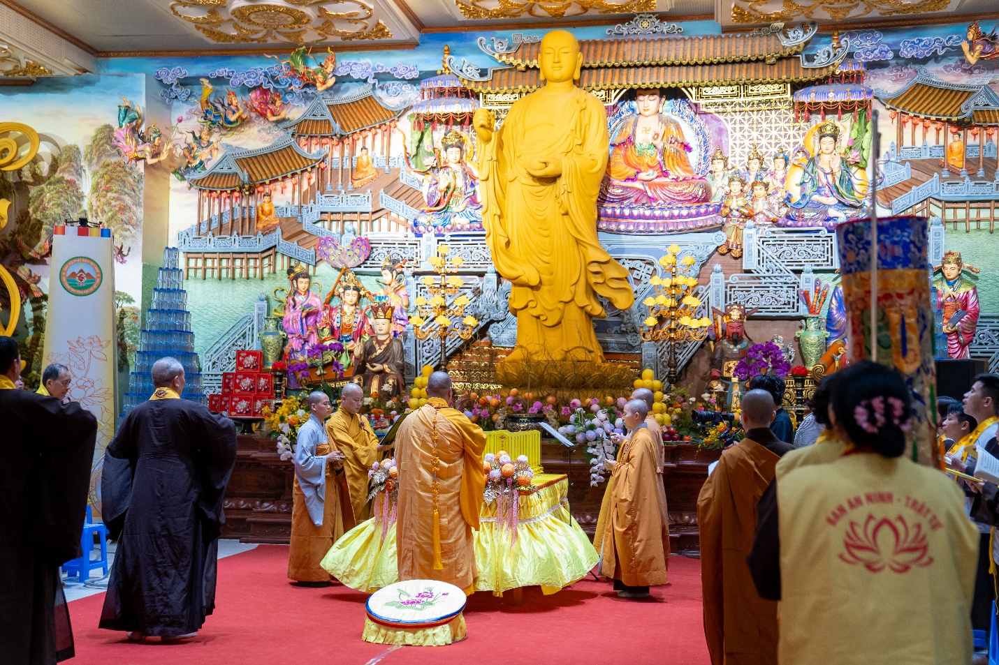 D:\PSTD\16.11 Phap hoi Quán Âm Tam Thời Hệ Niệm\drive-download-20251117T025604Z-1-001\DSC09549.jpg