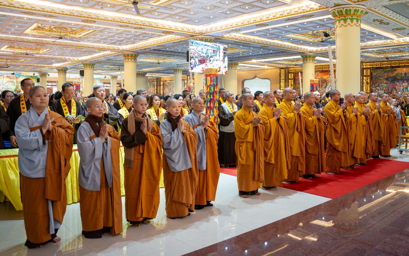 D:\PSTD\16.11 Phap hoi Quán Âm Tam Thời Hệ Niệm\drive-download-20251117T025604Z-1-001\SON00216-Enhanced-NR.jpg