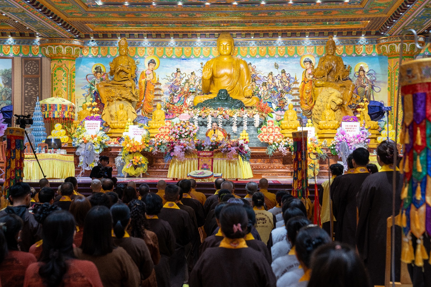 D:\PSTD\16.11 Phap hoi Quán Âm Tam Thời Hệ Niệm\drive-download-20251117T025604Z-1-001\DSC09300.jpg