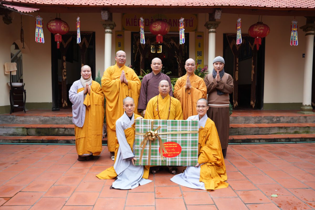 Trường Trung cấp Phật học TP Hà Nội tri ân chư tôn đức nhân ngày Nhà giáo Việt Nam 20/11