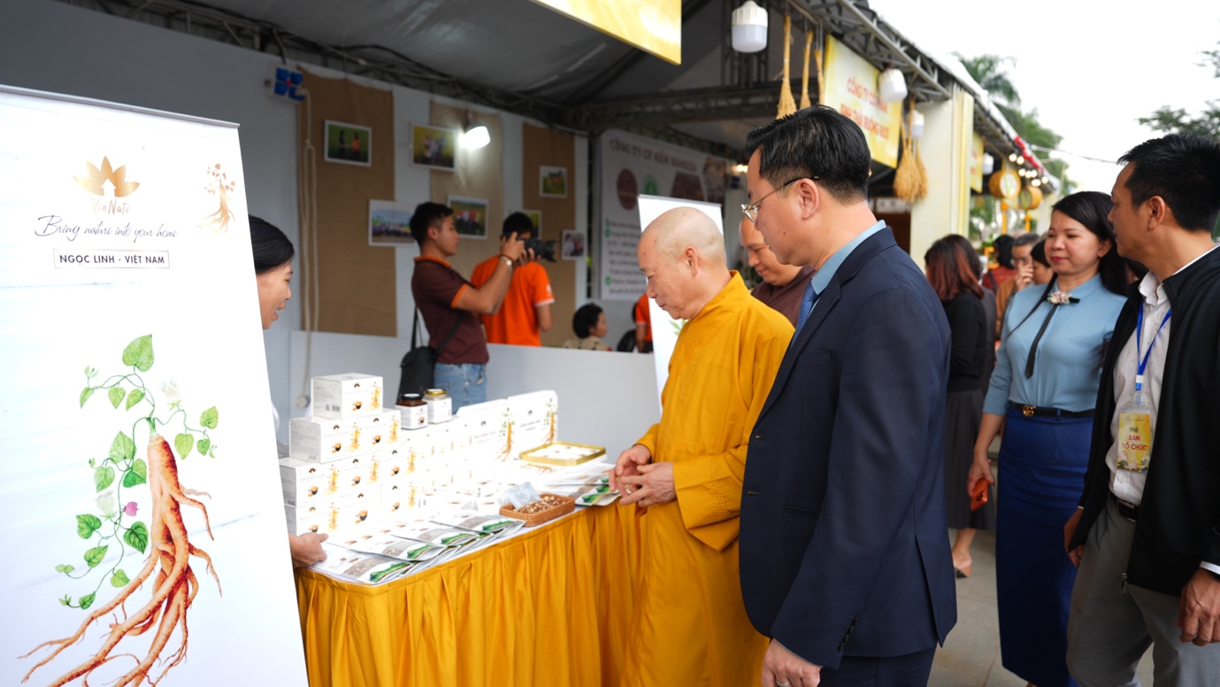 Nhiều hoạt động đặc sắc trong chương trình tổng kết 5 năm triển khai cuộc vận động “Văn minh, tiết kiệm tại các cơ sở tự viện Phật giáo Thủ đô Hà Nội”插图33