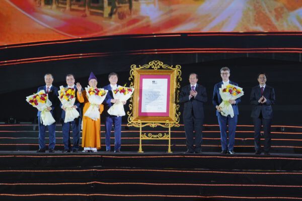 Quần thể di tích Yên Tử - Vĩnh Nghiêm - Côn Sơn, Kiếp Bạc đón nhận bằng Di sản văn hóa thế giới