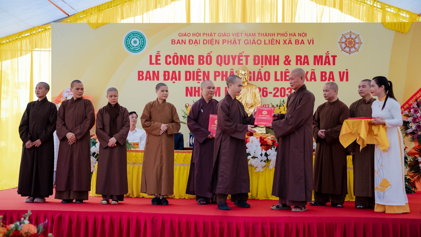 C:\Users\admin\Downloads\ANH TIN 5.3\DSC00725.jpg