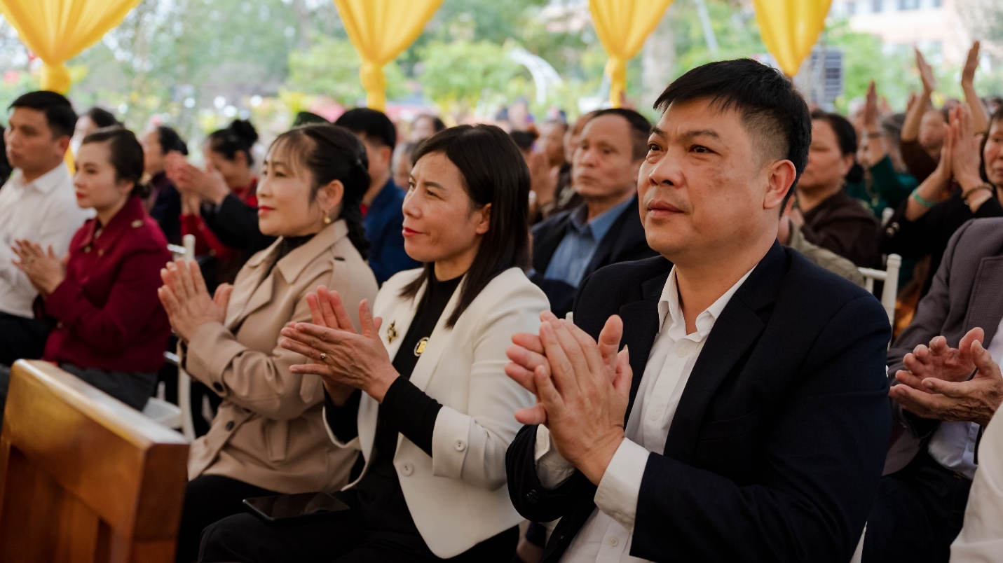 C:\Users\admin\Downloads\ANH TIN 5.3\DSC00807.jpg