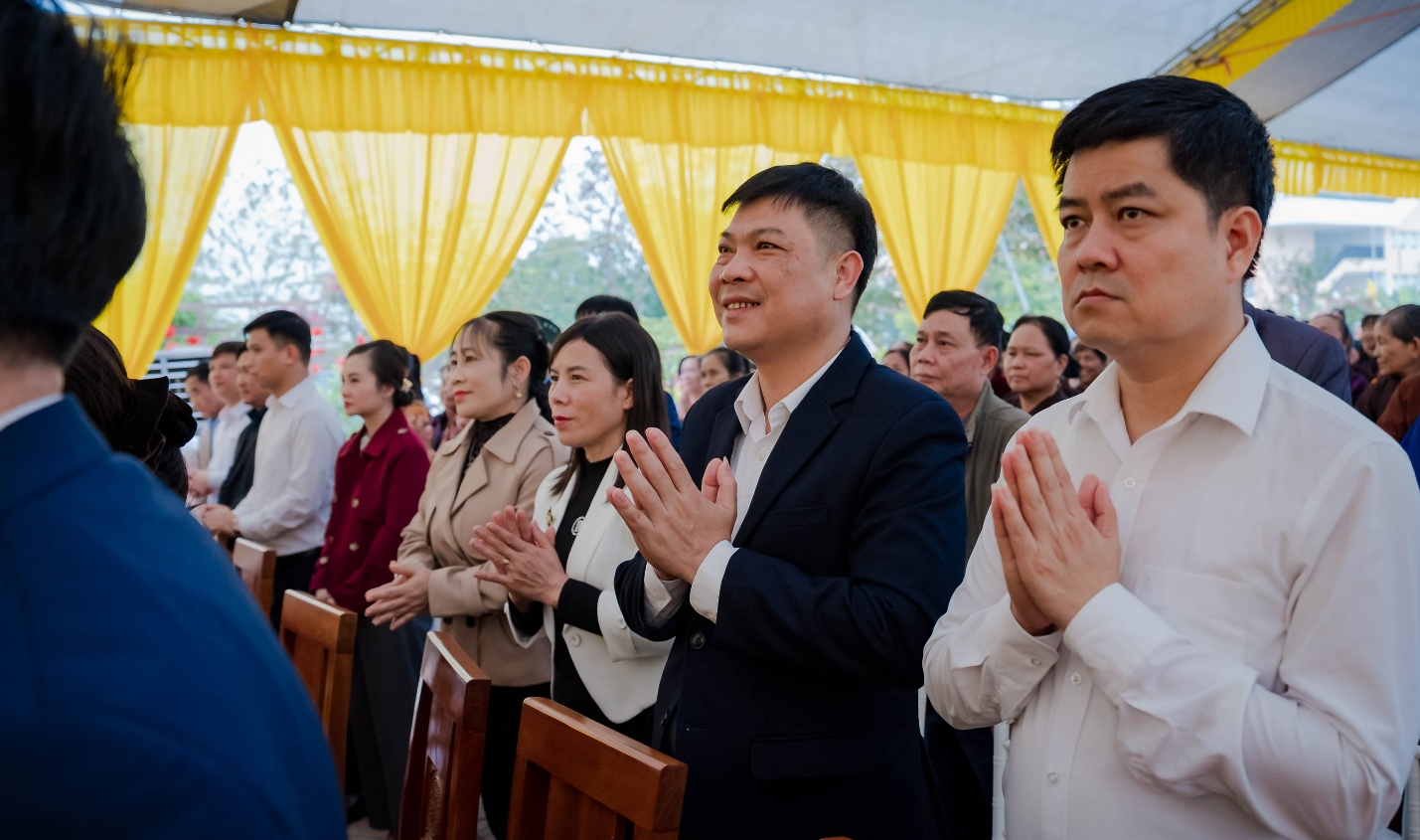 C:\Users\admin\Downloads\ANH TIN 5.3\DSC00896.jpg