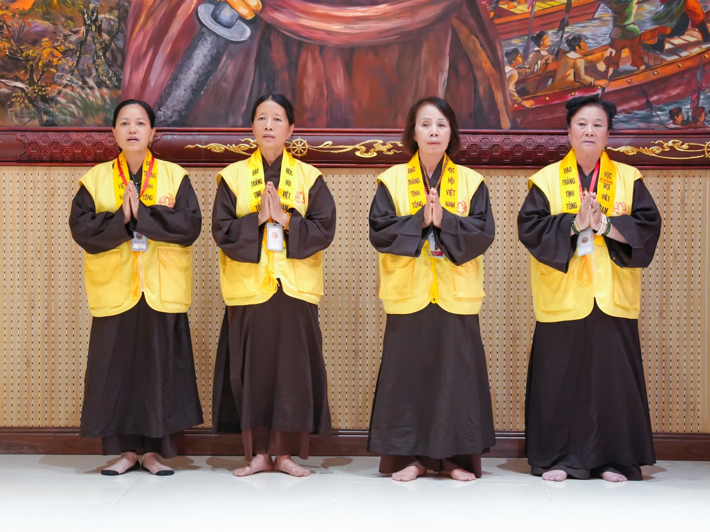 D:\PSTD\2026\24.4 Chua Khai Nguyen\Chiều-20260424T132318Z-3-001\Chiều\SON00004.jpg