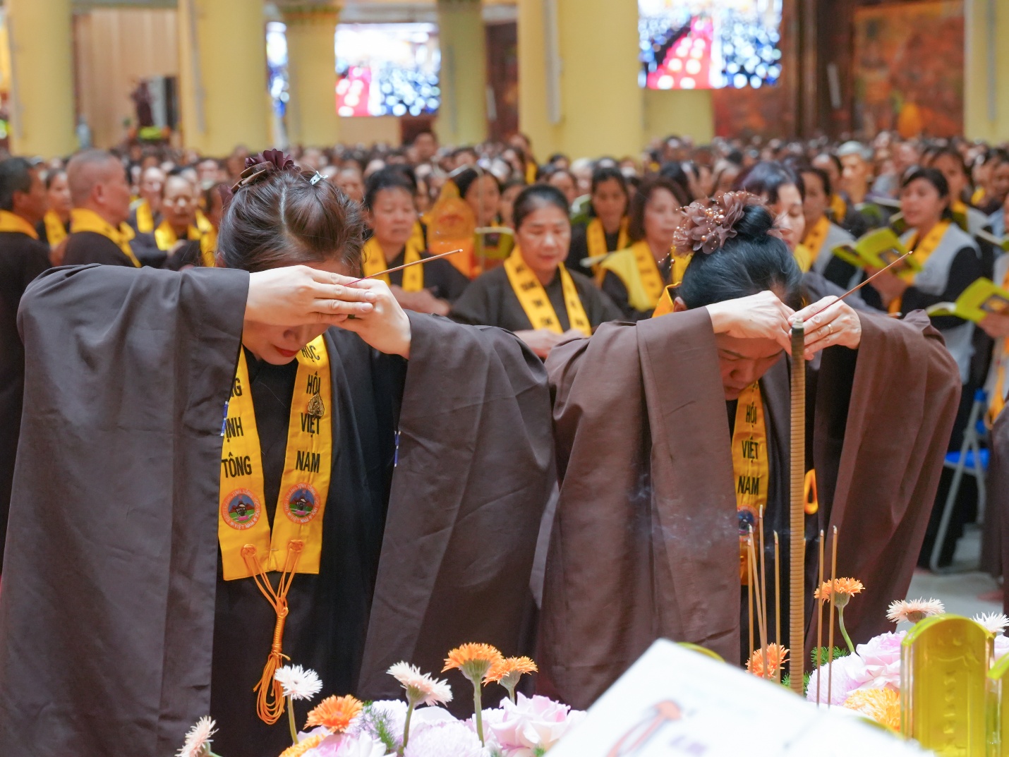 D:\PSTD\2026\24.4 Chua Khai Nguyen\Chiều-20260424T132318Z-3-001\Chiều\SON00190.jpg