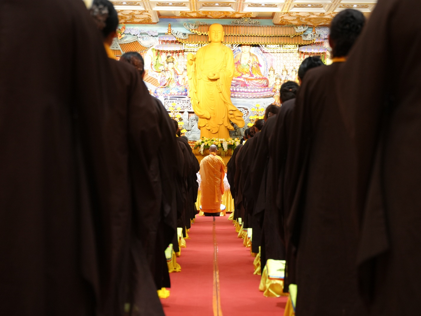 D:\PSTD\2026\24.4 Chua Khai Nguyen\Chiều-20260424T132318Z-3-001\Chiều\SON00249.jpg