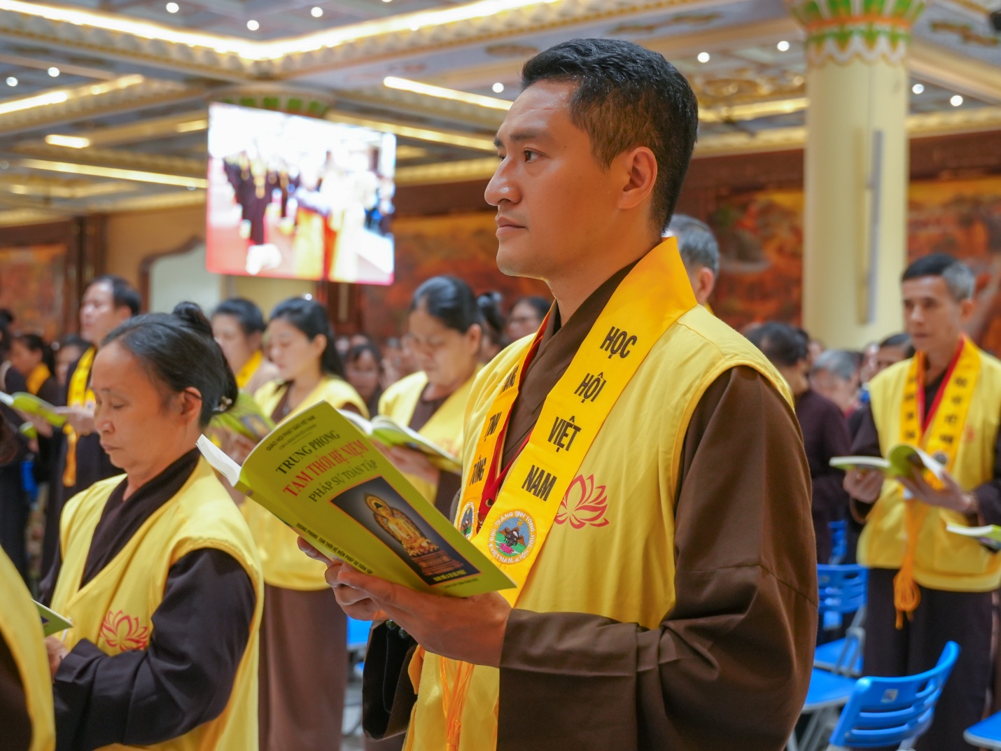 D:\PSTD\2026\24.4 Chua Khai Nguyen\Chiều-20260424T132318Z-3-001\Chiều\SON00275.jpg