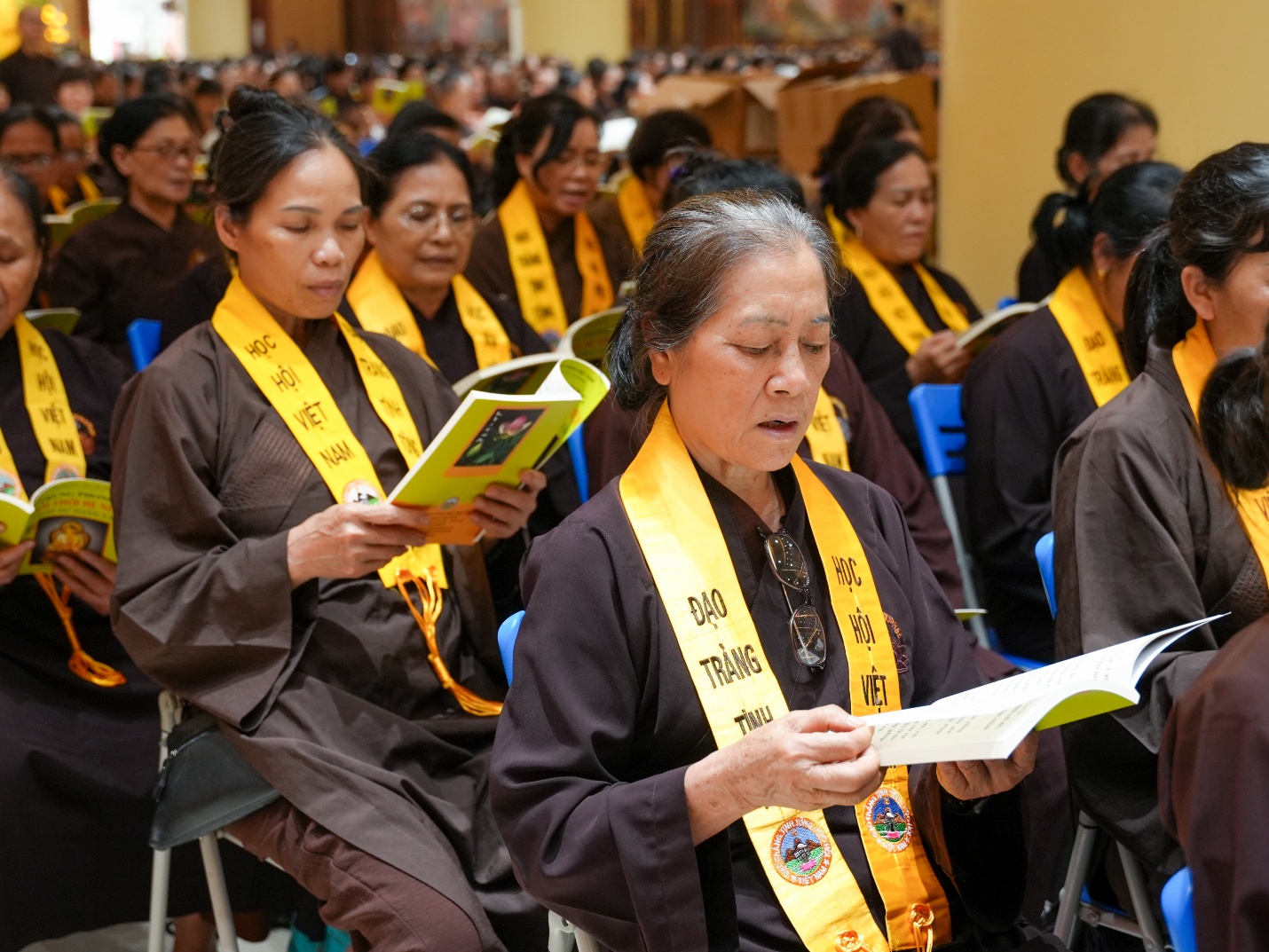 D:\PSTD\2026\24.4 Chua Khai Nguyen\Chiều-20260424T132318Z-3-001\Chiều\SON00310.jpg