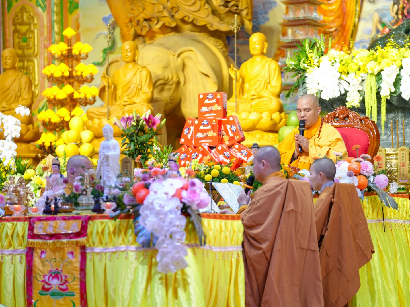 D:\PSTD\2026\24.4 Chua Khai Nguyen\Chiều-20260424T132318Z-3-001\Chiều\SON00333.jpg