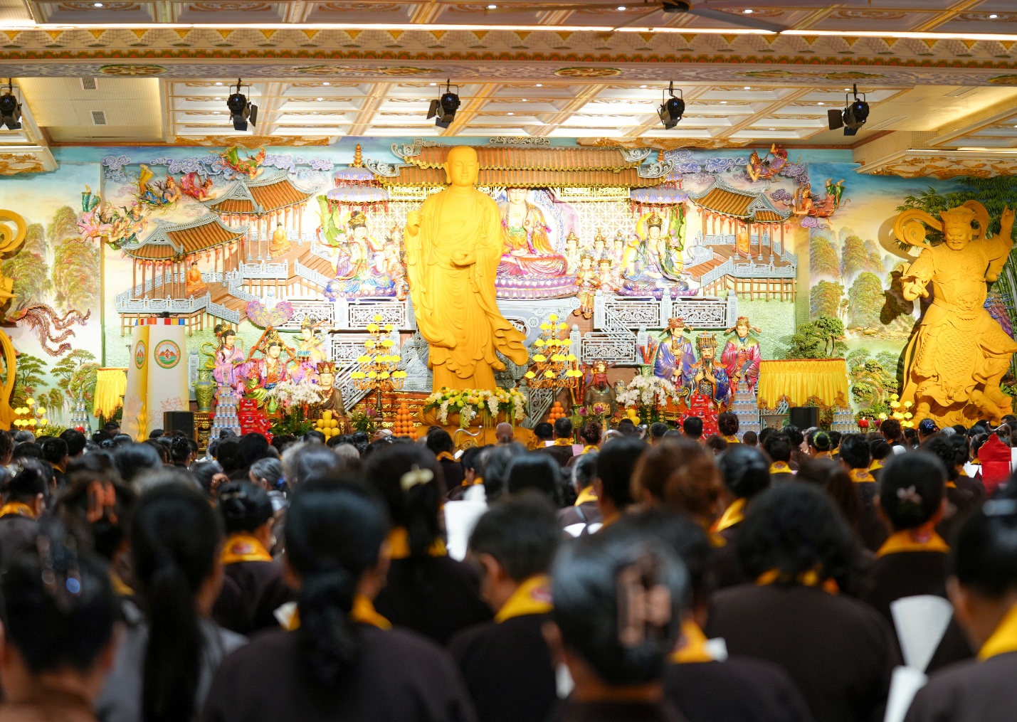 D:\PSTD\2026\24.4 Chua Khai Nguyen\Chiều-20260424T132318Z-3-001\Chiều\SON00390.jpg