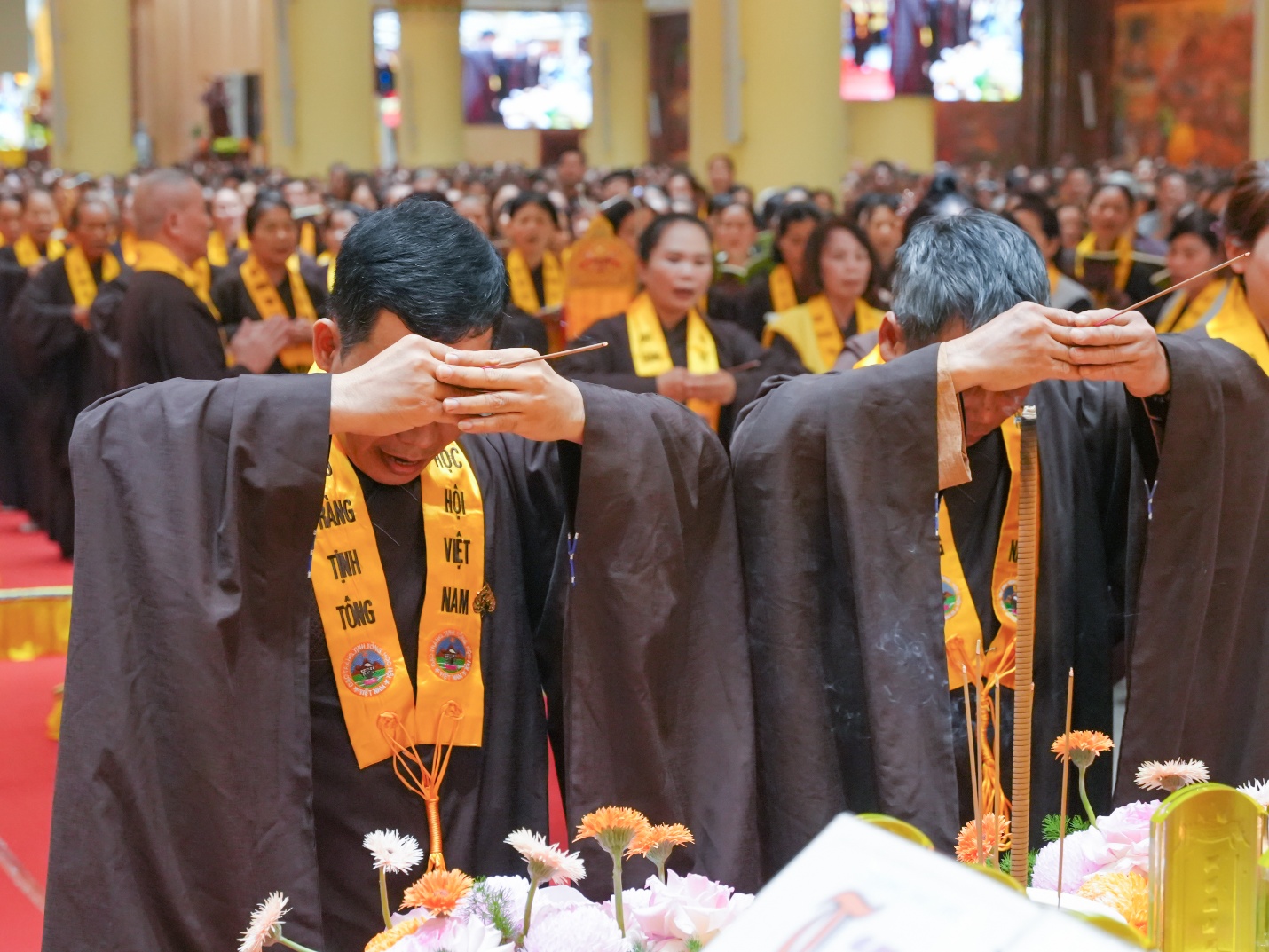 D:\PSTD\2026\24.4 Chua Khai Nguyen\Chiều-20260424T132318Z-3-001\Chiều\SON00181.jpg