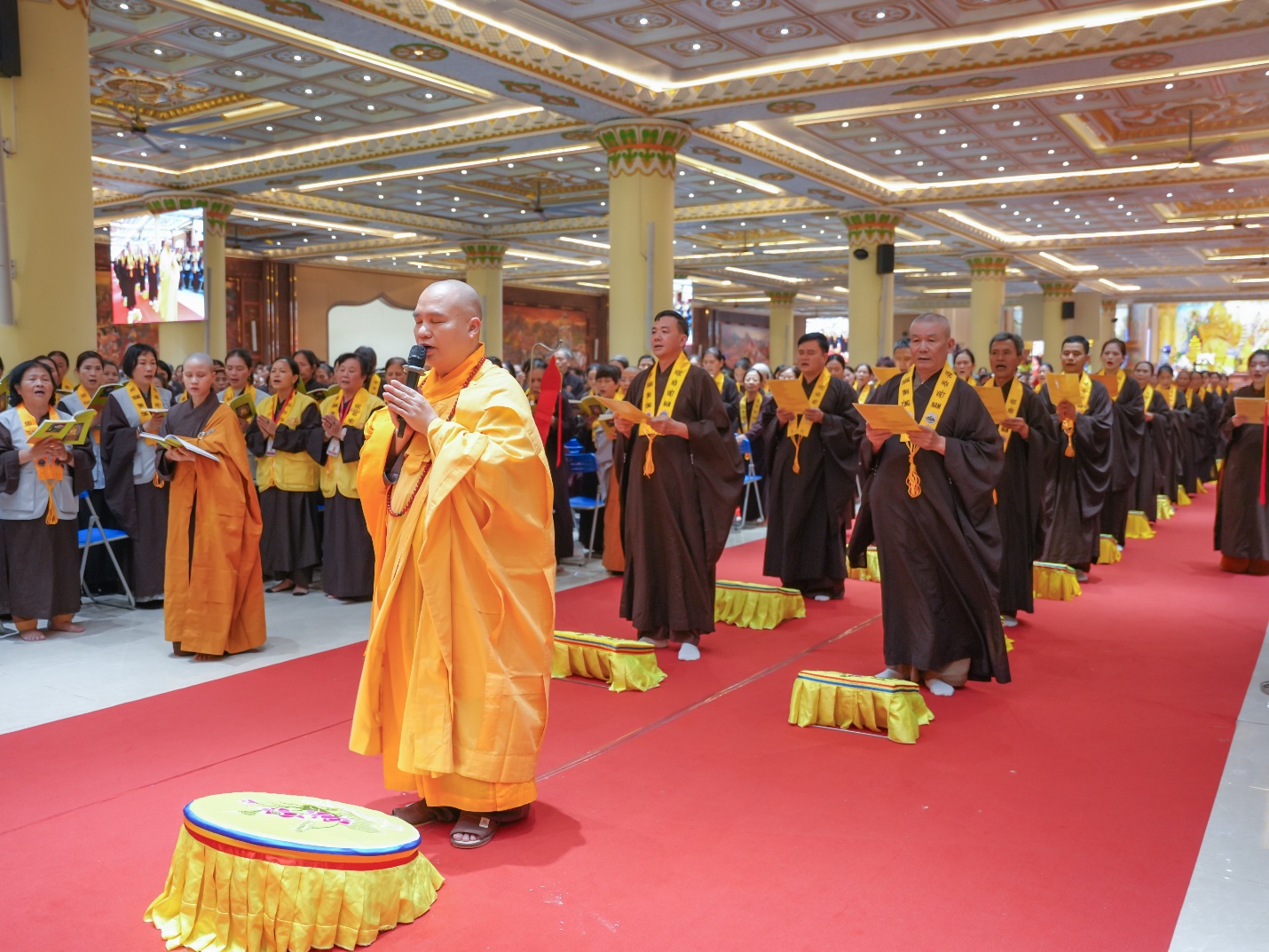 D:\PSTD\2026\24.4 Chua Khai Nguyen\Chiều-20260424T132318Z-3-001\Chiều\SON00254.jpg