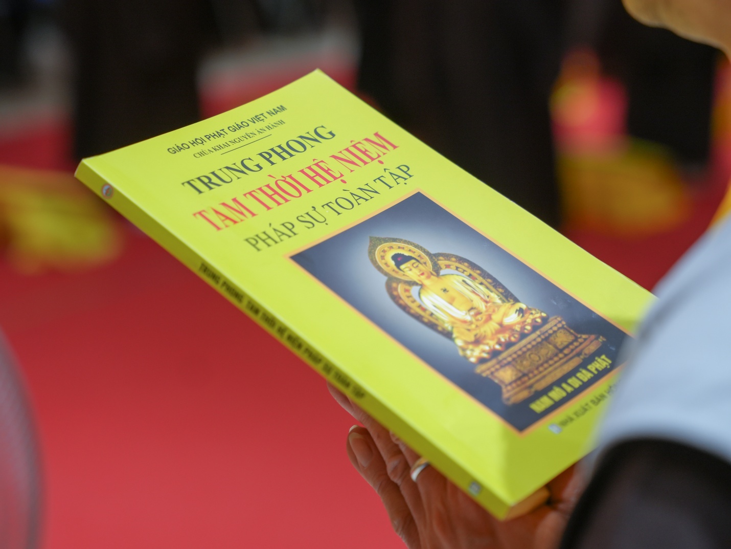 D:\PSTD\2026\24.4 Chua Khai Nguyen\Chiều-20260424T132318Z-3-001\Chiều\SON00269.jpg