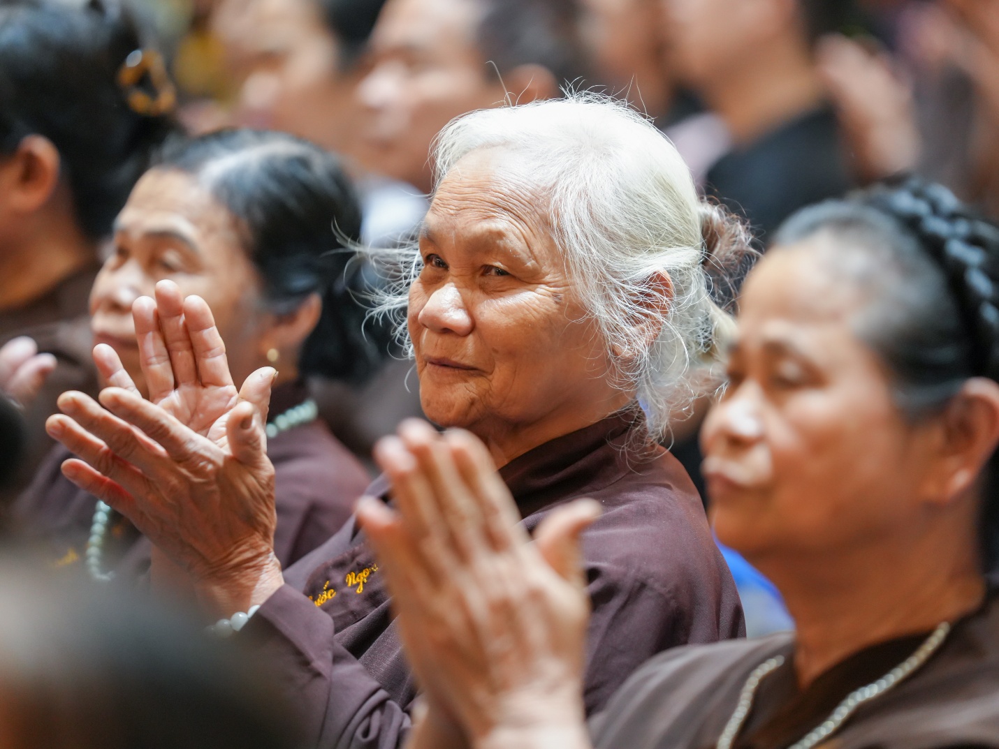 D:\PSTD\2026\24.4 Chua Khai Nguyen\Sáng-20260424T132206Z-3-001\Sáng\SON00092.jpg