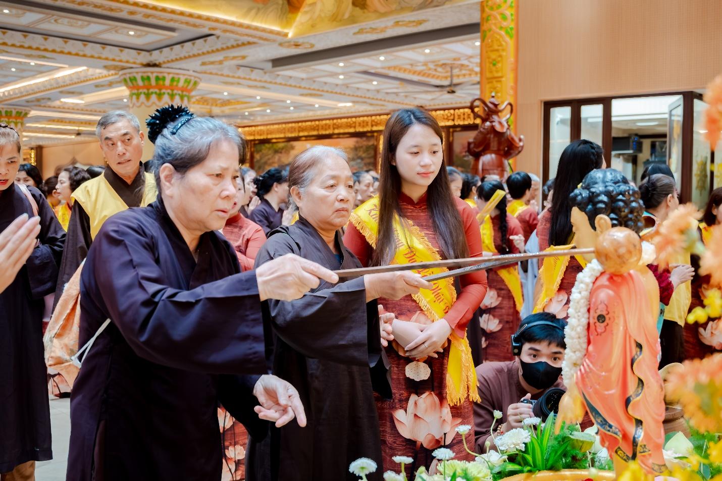 D:\PSTD\2026\1705 Lễ Phật Đản Chùa Khai Nguyên\SON00216-Enhanced-NR.jpg
