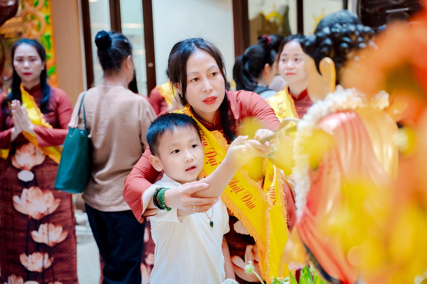 D:\PSTD\2026\1705 Lễ Phật Đản Chùa Khai Nguyên\SON00303-Enhanced-NR.jpg