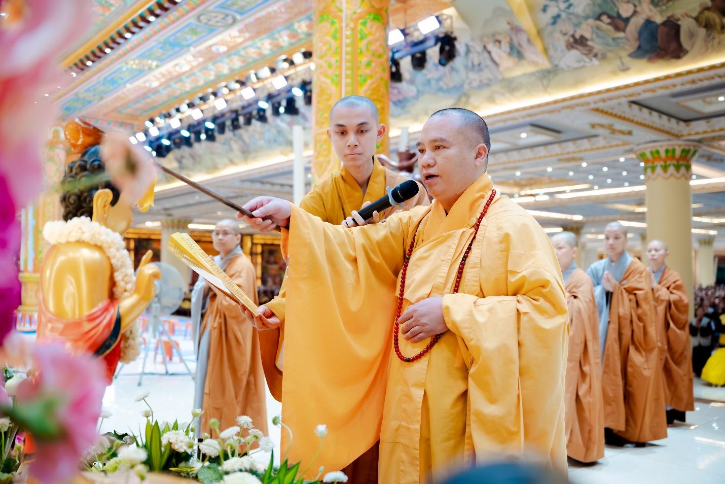 D:\PSTD\2026\1705 Lễ Phật Đản Chùa Khai Nguyên\SON00142-Enhanced-NR.jpg