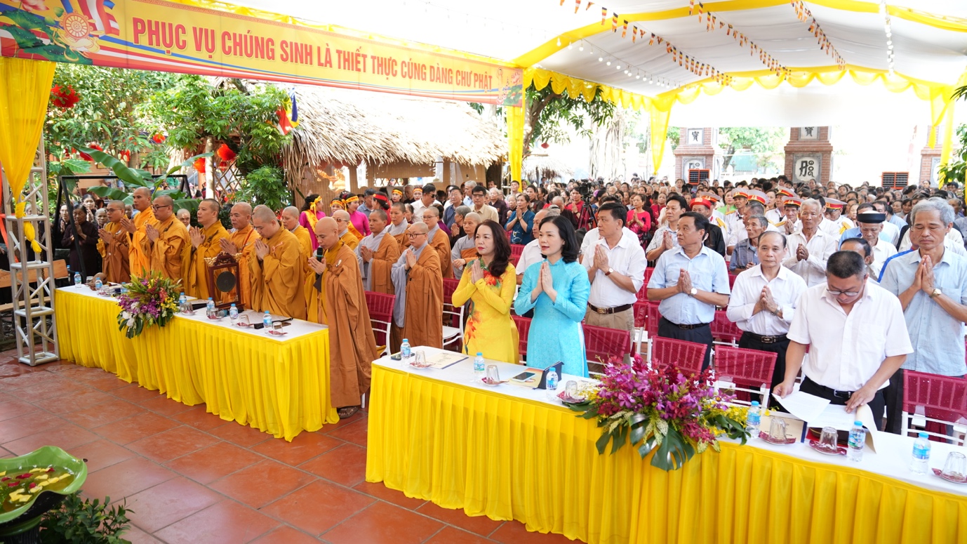Mùa Phật đản an vui của Ban đại diện Phật giáo liên xã Đan Phượng: Kết nối đạo tình, lan tỏa yêu thương giữa lòng Thủ đô
