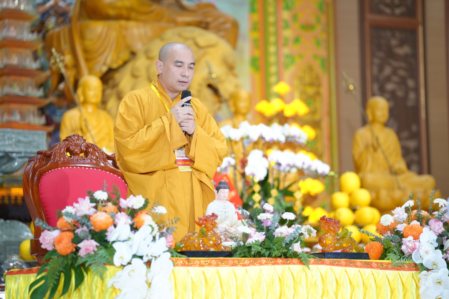 E:\Phat su Thu Do\27.6\Anh chon\Sang\TOA08141.JPG