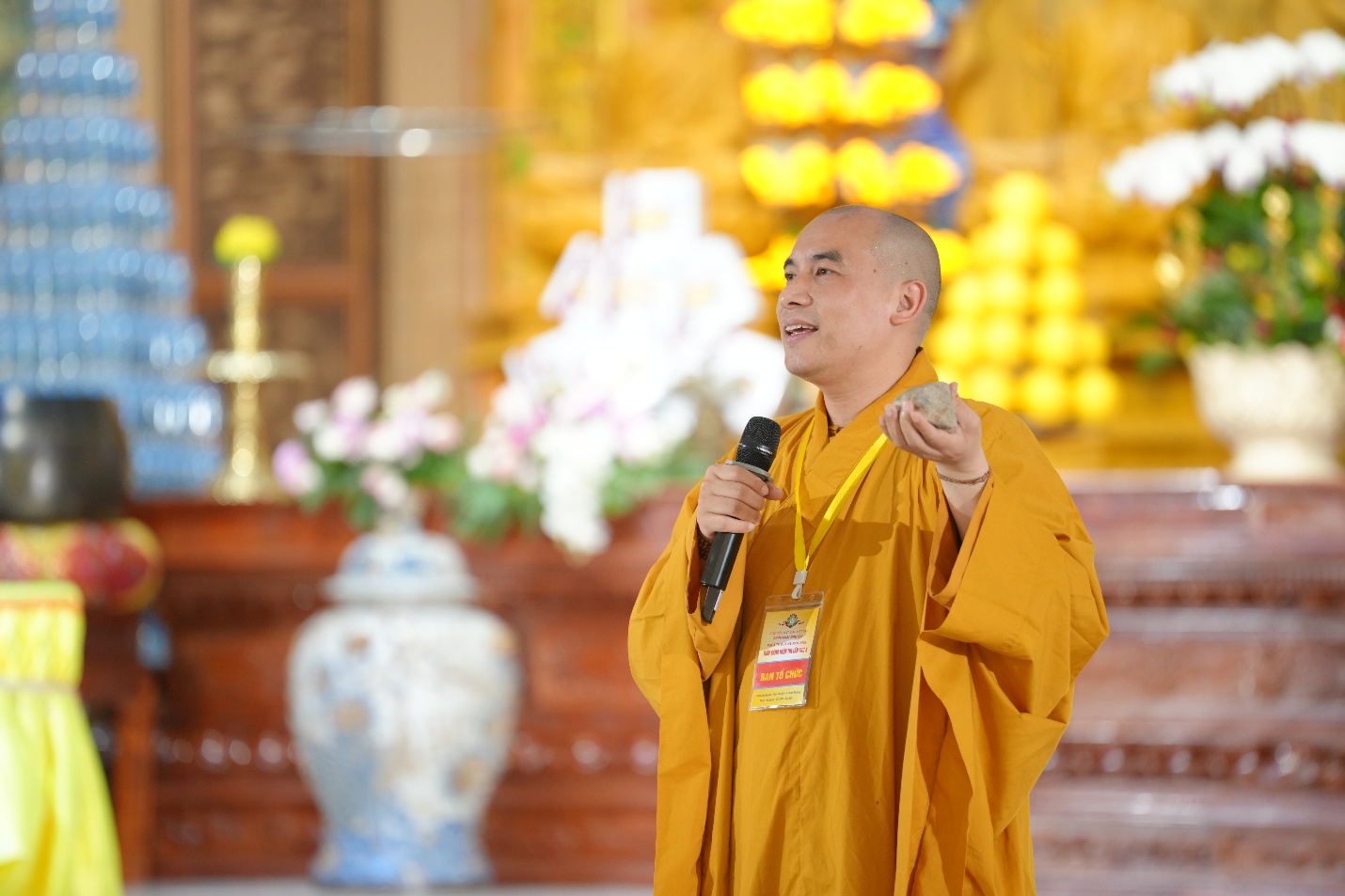 E:\Phat su Thu Do\27.6\Anh chon\Sang\TOA08171.JPG