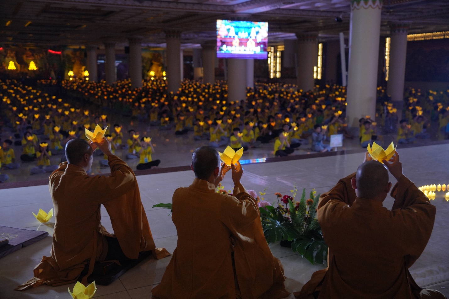 E:\Phat su Thu Do\27.6\Anh chon\Toi\CAN00285.JPG