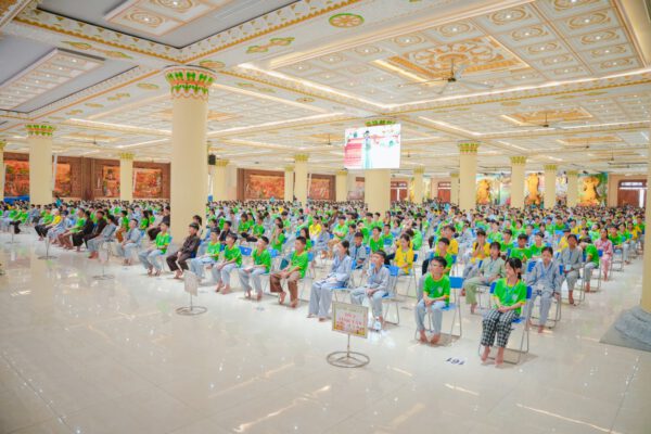Trang bị kỹ năng sống và nuôi dưỡng cảm xúc tích cực cho khóa sinh Khóa sinh hoạt Phật pháp “Thắp sáng niềm tin” lần thứ X