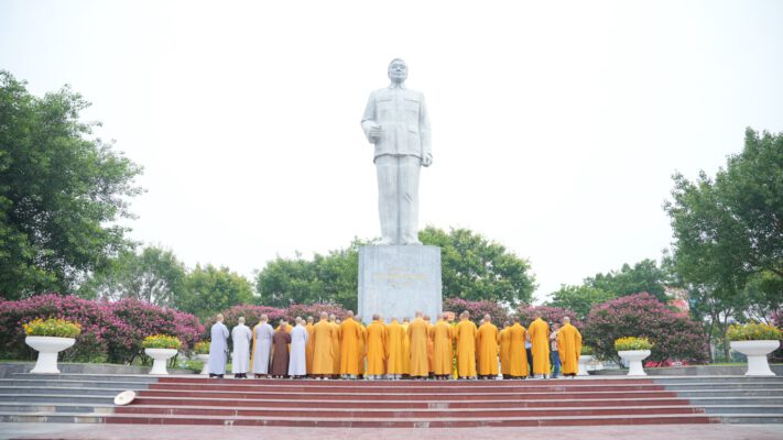 Hưng Yên: Ban Trị sự GHPGVN tỉnh dâng hương tri ân trước thềm Đại hội đại biểu Phật giáo tỉnh lần thứ nhất