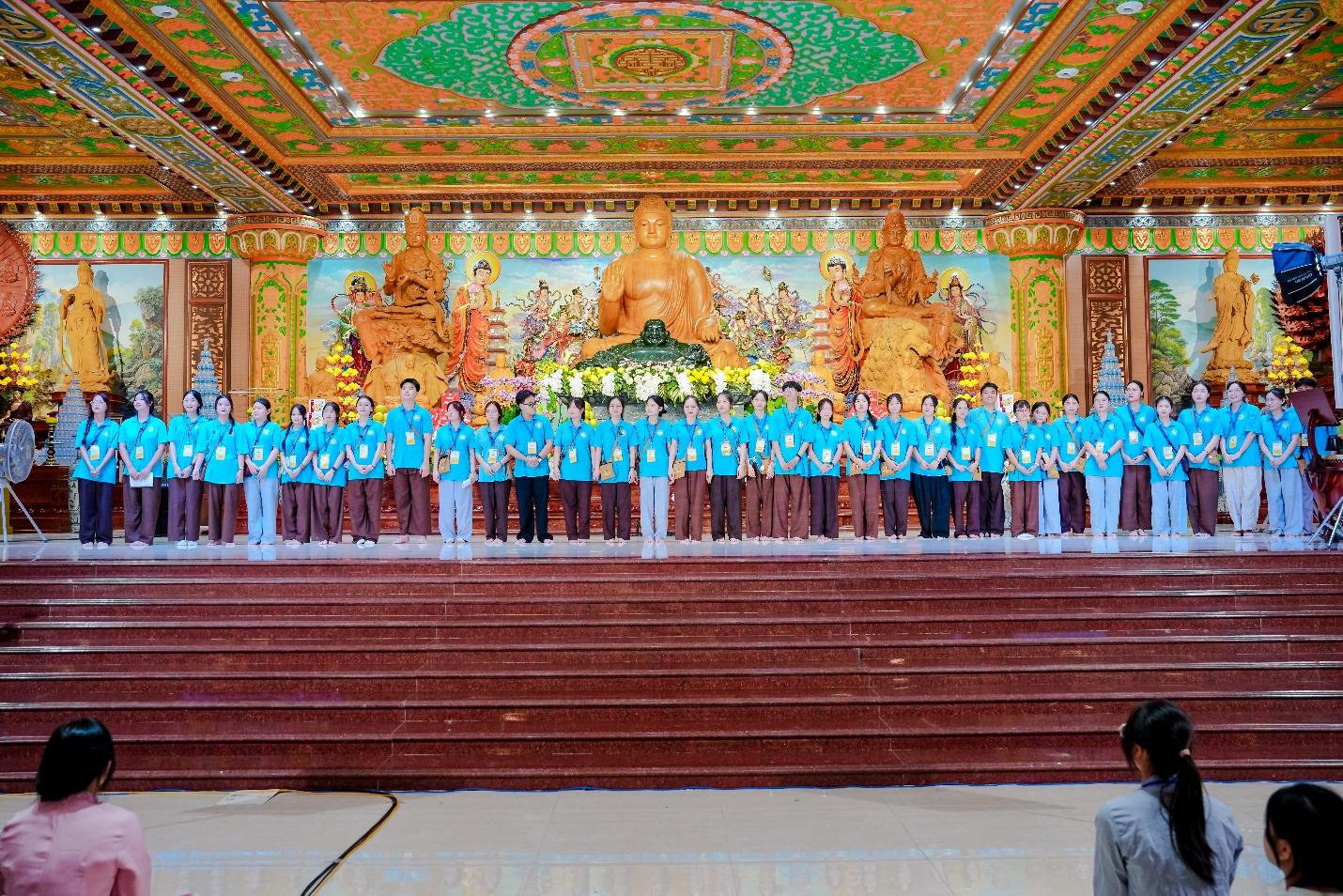 E:\Phat su Thu Do\15.8 Khoa tu sinh vien Bong hong cai ao\Anh chon\02. Noi Qui\LOC00109.jpg