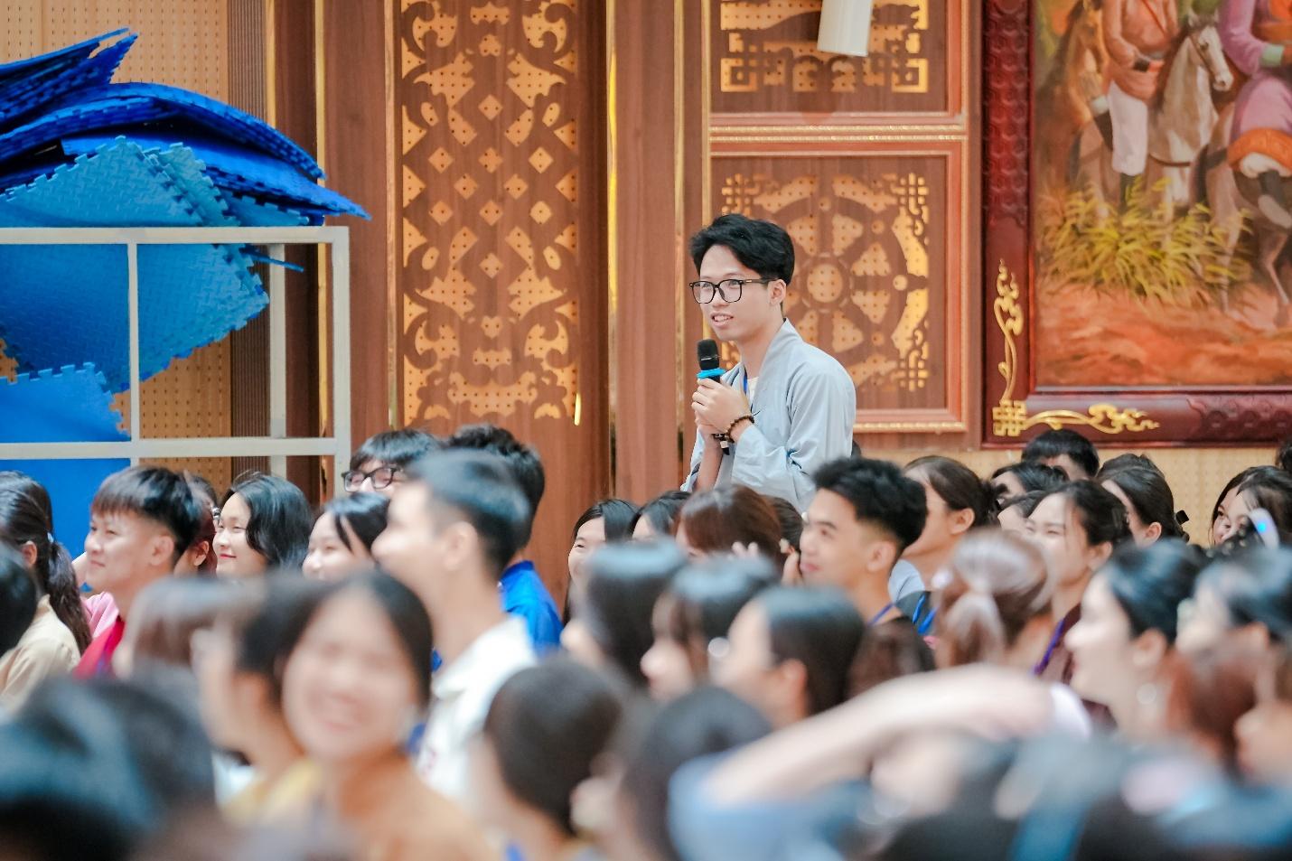 E:\Phat su Thu Do\15.8 Khoa tu sinh vien Bong hong cai ao\Anh chon\03. Giang phap\LOC00411.jpg