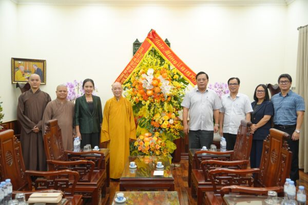 Hà Nội: Bộ Dân tộc và Tôn giáo, Cục An ninh nội địa chúc mừng Hòa thượng Thích Bảo Nghiêm nhân mùa Vu lan