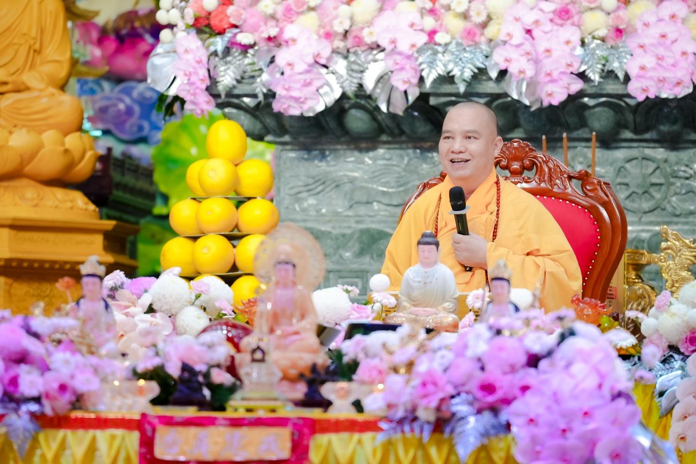 E:\Phat su Thu Do\23.10 Chua Khai Nguyen Phap hoi Quan Am Tam Thoi He Niem\SÁNG 2310\SON00076.jpg