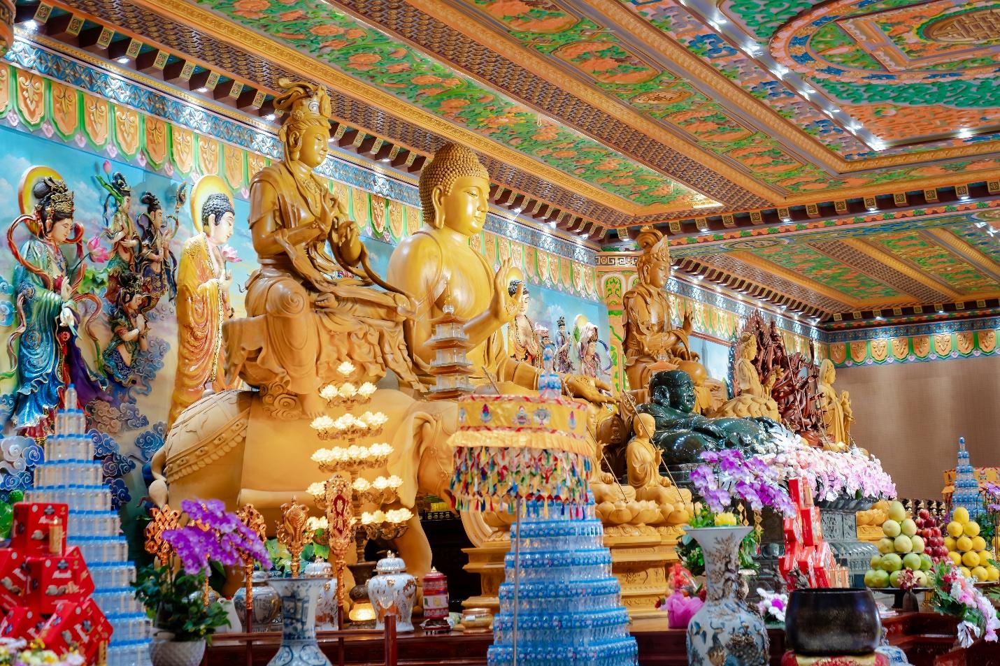 E:\Phat su Thu Do\23.10 Chua Khai Nguyen Phap hoi Quan Am Tam Thoi He Niem\5 ẢNH BÌA\1.jpg